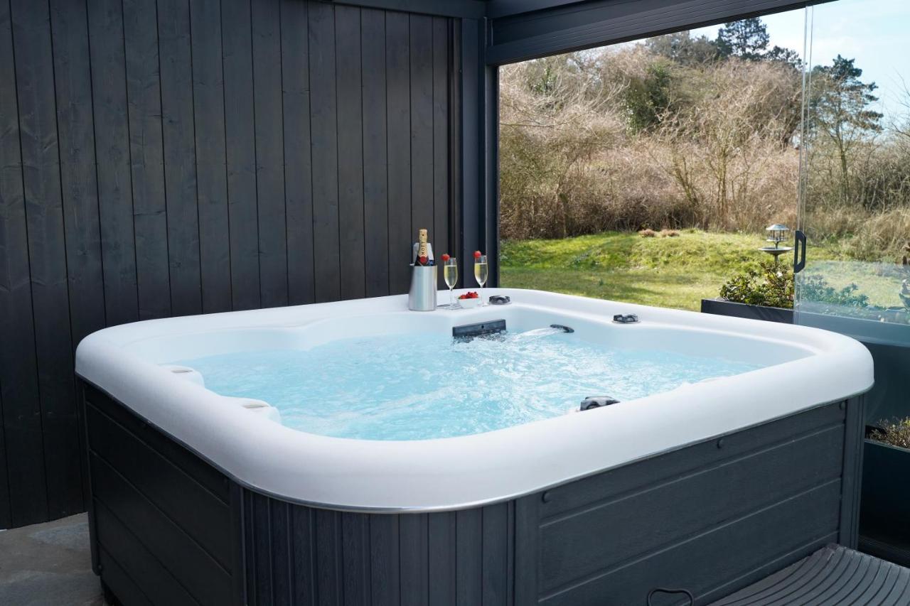 B&B Het Duinhuisje Met Jacuzzi, Gratis Parkeren, 2 Fietsen Te Leen, Airco Zandvoort Exteriér fotografie